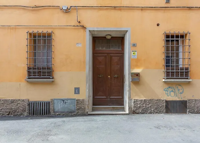 Piazza Aldrovandi Quiet Lovely Apartment